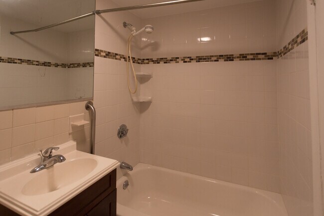 Foto del edificio - 4925 Washington St