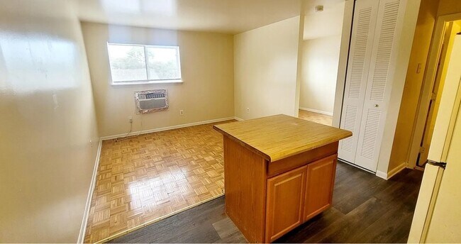 Foto del edificio - 1808 Williamsburg Rd