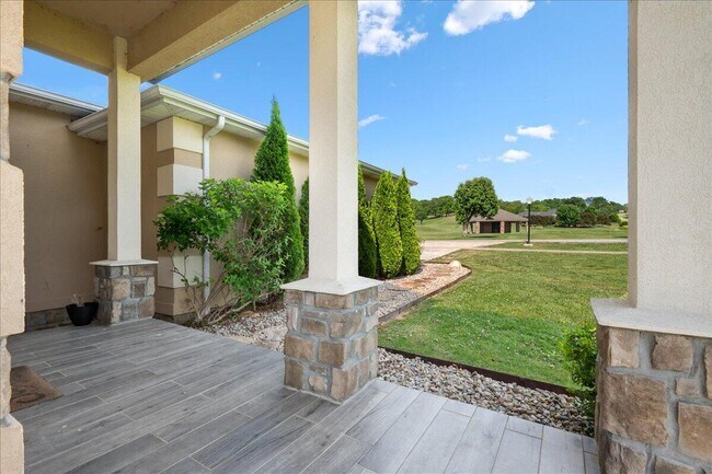 Foto del edificio - 200 Crooked Creek Dr