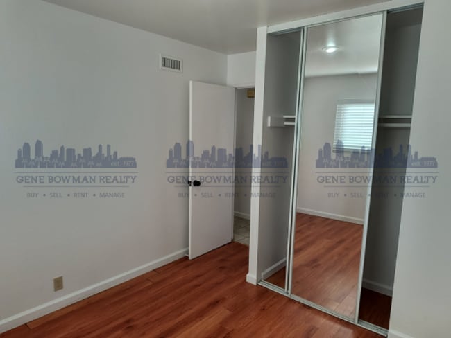 Building Photo - Charming 4-bedroom, 2-bathroom home located in the heart of San Diego