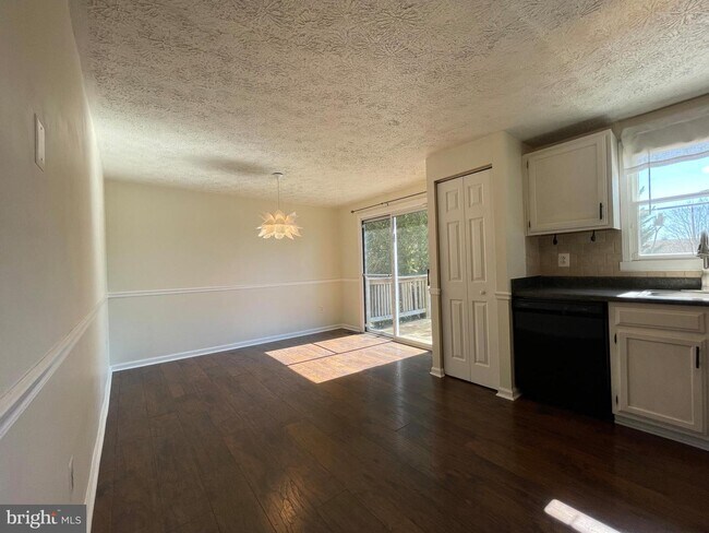 Building Photo - 79 Palmsetta Ct