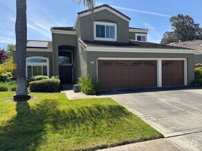 Building Photo - 3004 Miraloma Way