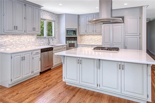 Building Photo - 81 Devonshire Rd