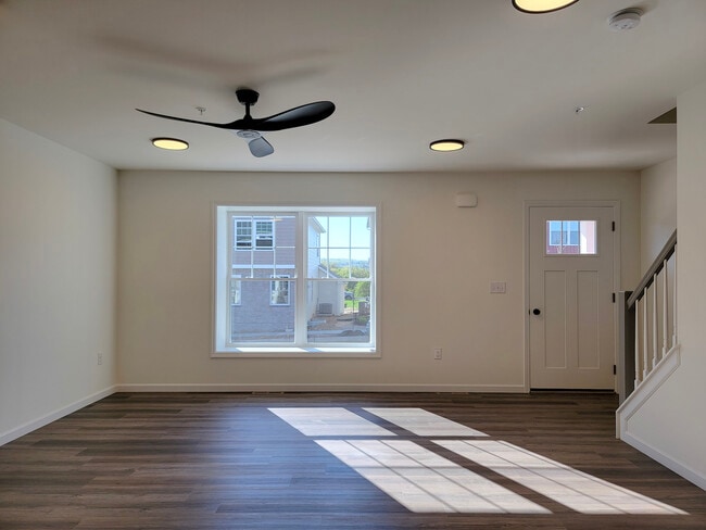 Foto del edificio - 19 Pacific Blvd