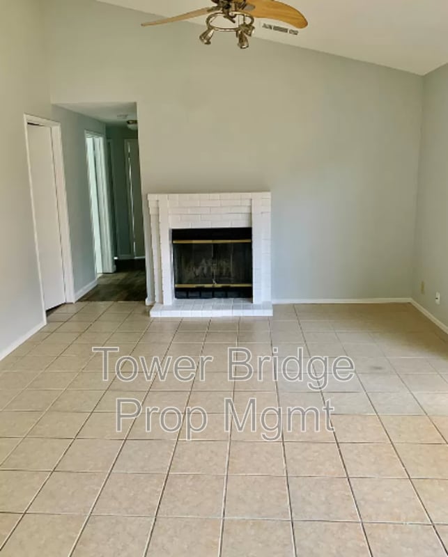 Building Photo - 1349 Chignahuapan Way