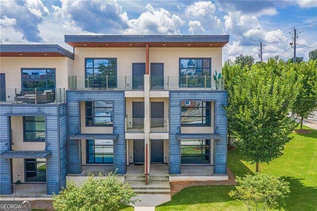 Foto del edificio - 472 Martin St SE