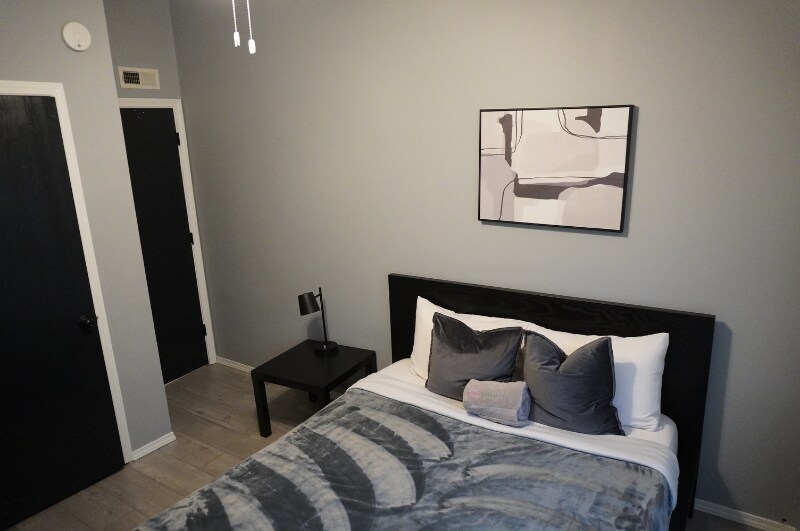 Foto principal - 320 Brown St St