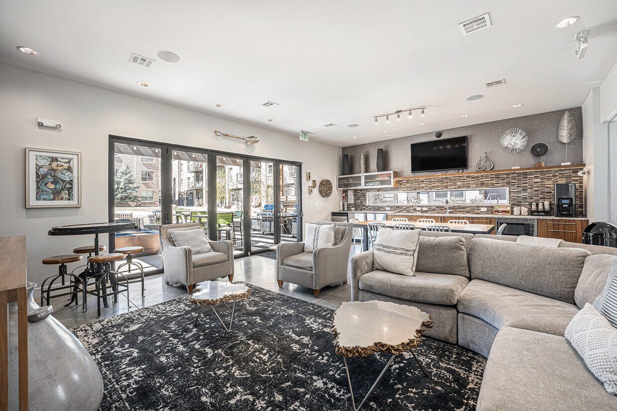 Basecamp at West 8th - Basecamp at West 8th