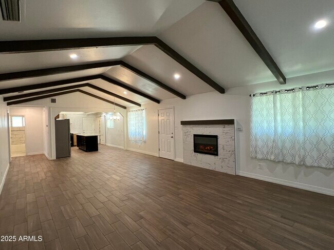 Foto del edificio - 6202 N 14th St