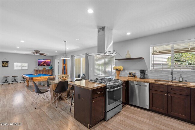 Foto del edificio - 7419 E Belleview St