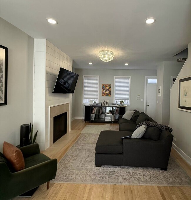 Foto del edificio - 1733 W Crystal St