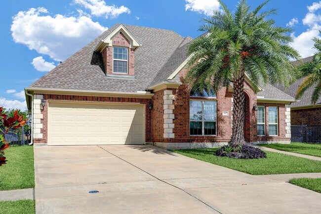 Foto del edificio - 307 Twin Timbers Ln