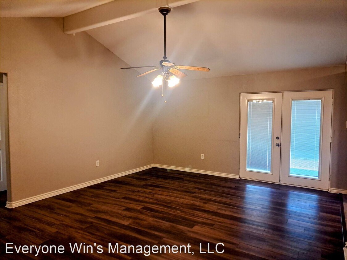Foto principal - 3 br, 2 bath House - 53143 Cardinal Lane