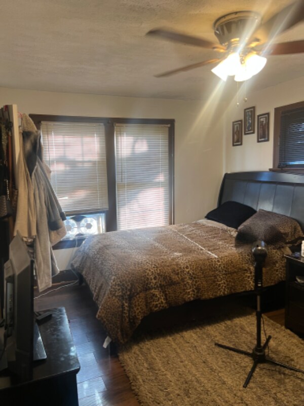 Foto del edificio - 3950 E 147th St