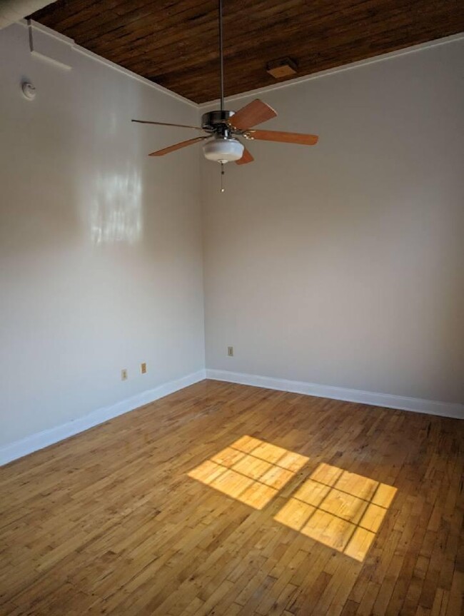 Building Photo - 502 Keystone Alley