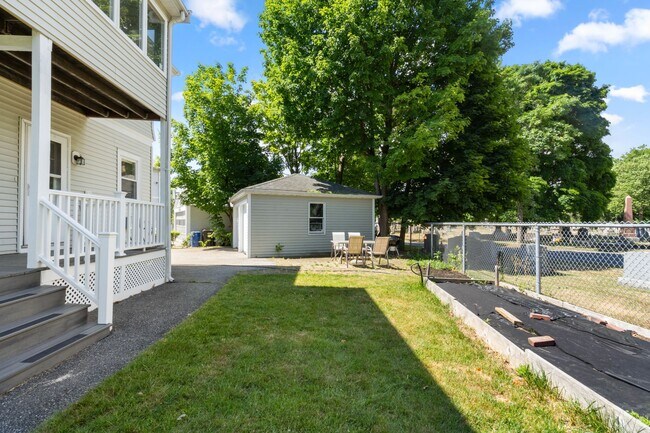 Building Photo - 24 Sherborn St