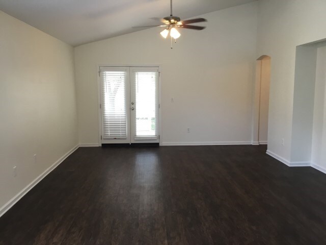 Foto del edificio - 1789 Keswick Rd