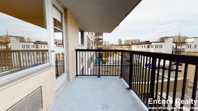 Building Photo - 101 Monmouth St