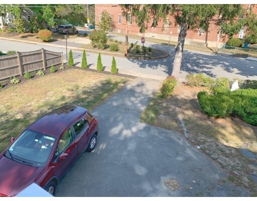 Foto principal - 942 Main St