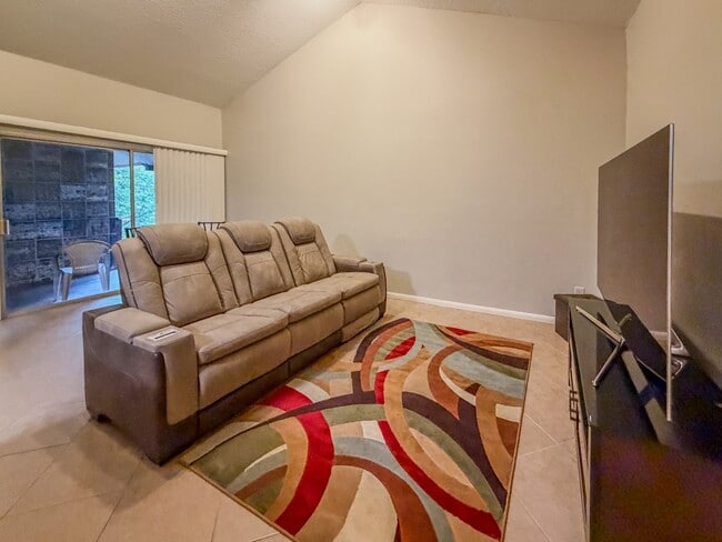 Foto del edificio - 2574 Marilee Ln