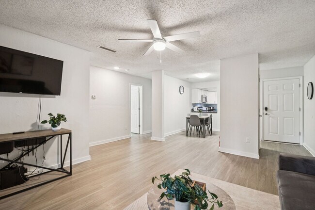 Foto del edificio - 3230 SW Archer Rd
