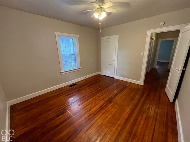 Building Photo - 6158 Winthrop Ave