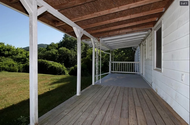 Building Photo - 376 Mills Gap Rd