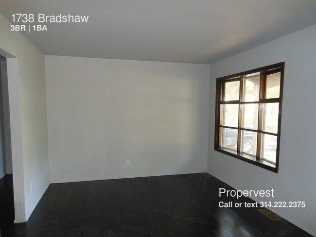 Building Photo - 1738 Bradshaw Dr