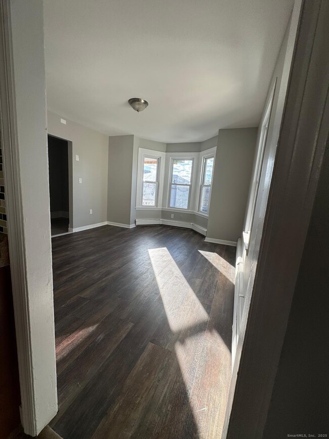 Building Photo - 422 Lafayette St