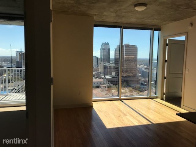 Foto del edificio - 333 N Orange Ave