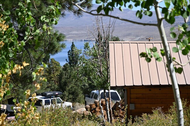 Building Photo - 396 Juniper Dr