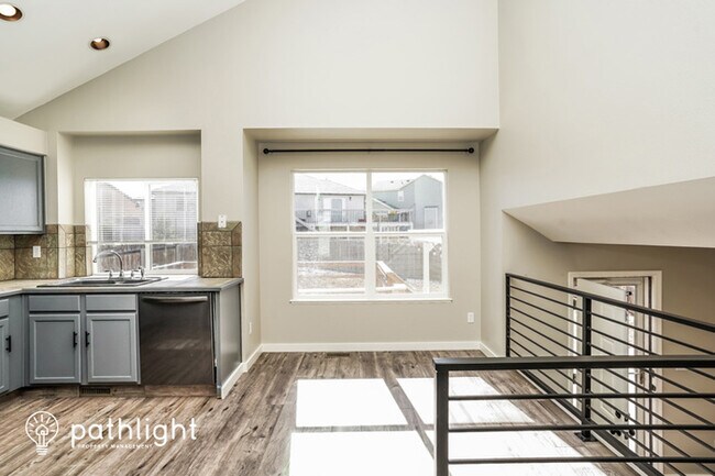 Building Photo - 4315 Golf Club Drive