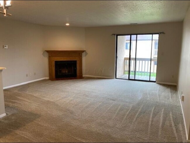 Foto del edificio - 2283 Hedgerow Road