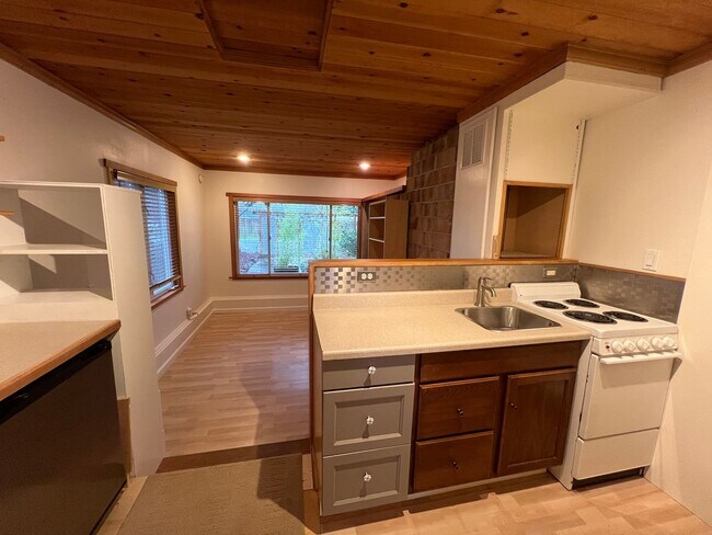 Foto del edificio - 15459 Bonney Ln Blvd