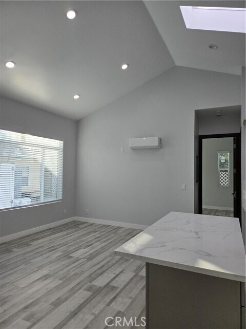 Foto del edificio - 17814 Florwood Ave