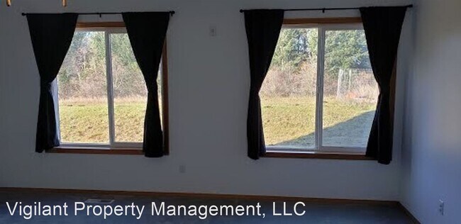Building Photo - 4 br, 2.5 bath House - 52 Patrick Lane