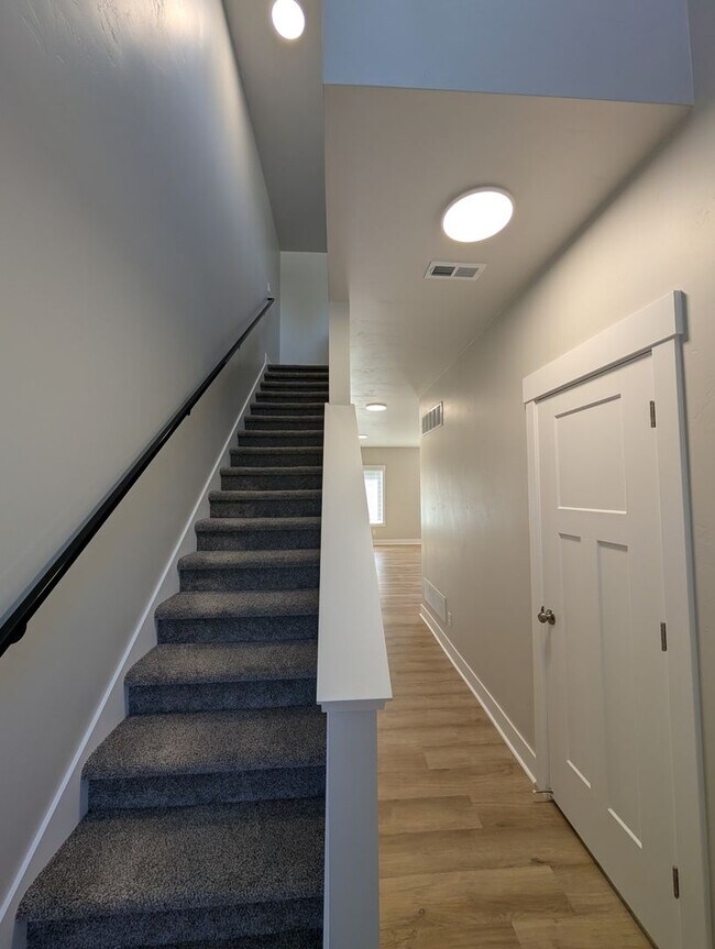 Foto del edificio - 109 Hillcrest Ave