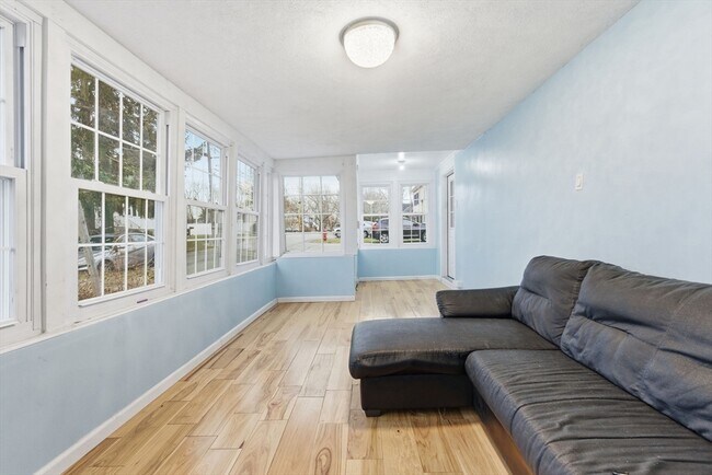 Foto del edificio - 16 Floyd St