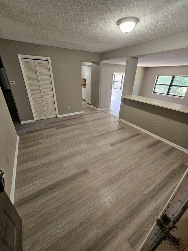 Building Photo - 1319 Westbrook St Condo - 2 bedroom 2 bath...