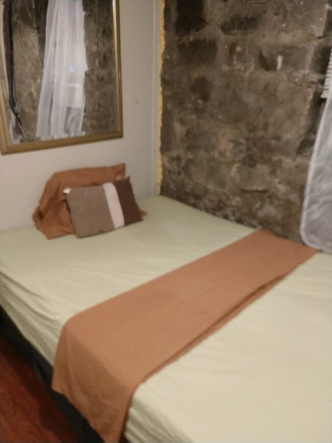 Foto del edificio - Fully Furnished Rooms For Rent
