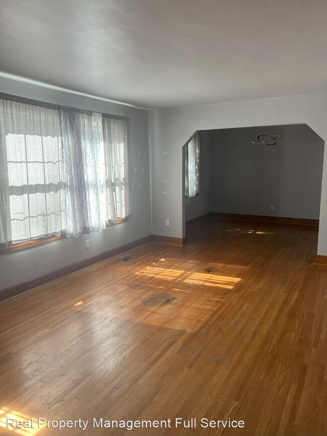 Foto del edificio - 3 br, 1 bath House - 1111 Riverwood Drive