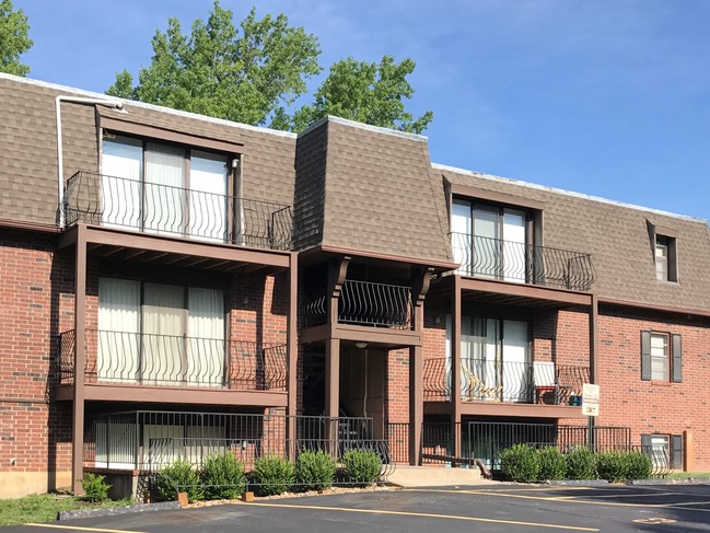 Building Photo - 5801 Woodson Rd