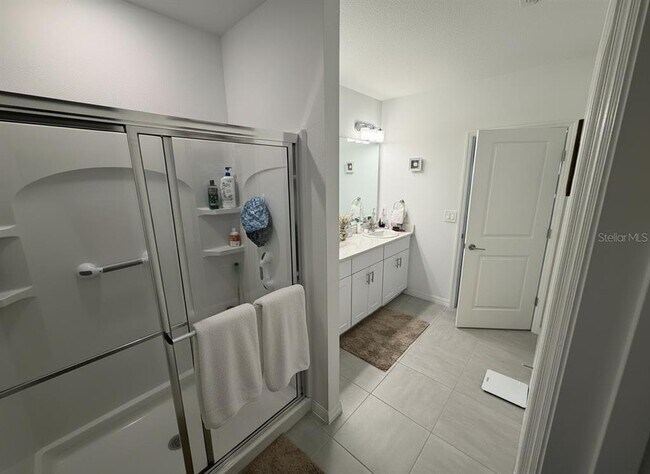 Foto del edificio - 9611 Rampart Rd