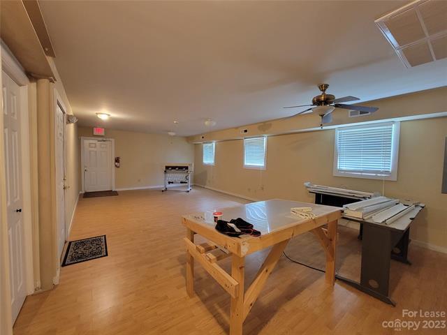 Building Photo - 105 Kluttz St