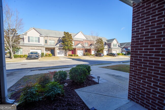 Foto del edificio - 2555 Flat Shoals Rd