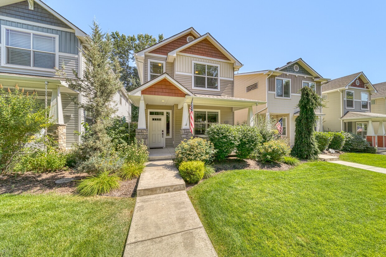 Primary Photo - 1058 N Government Way