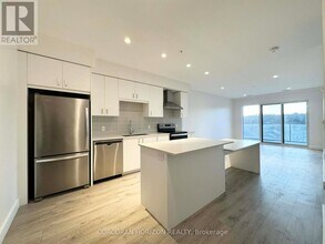 Building Photo - 15 Glebe St