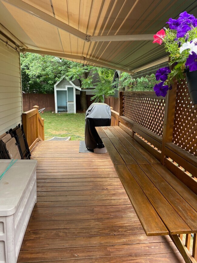 Deckj with Motorized awning - 7 Central Ave