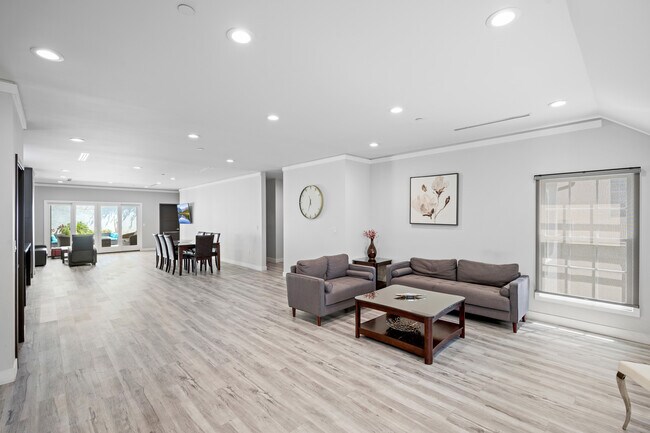 Foto del edificio - 417 E Loraine St