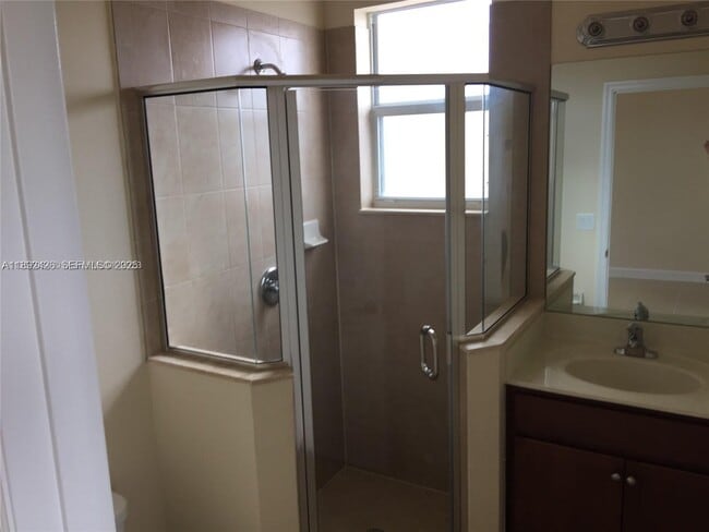 Foto del edificio - 17105 SW 96th St